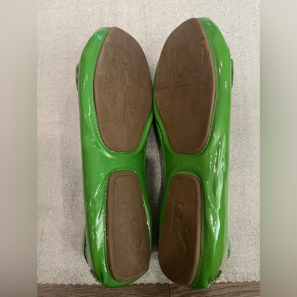 [10.5]Franco Sarto A Milicent Green Patent Leather Flat Loafer - Picture 5 of 8